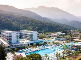 Dosinia Luxury Resort-Ultra All Inclusive，貝爾迪比的飯店