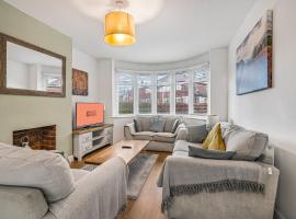 GuestReady - Tranquil Retreat near Bramall Hall, hotelli kohteessa Cheadle