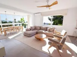 Villa Alegria, Frigiliana Luxury Villa with easy access, private pool and parking HansOnHoliday Rentals