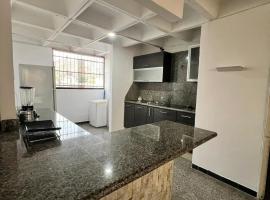Acogedor Apto San Blas 2 h 1 b: Valencia'da bir otel
