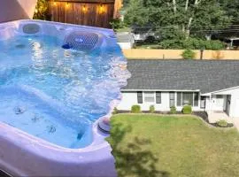 Private Ranch- Entire Home - Hot Tub - Pets & Kids Welcome - King Bed - Fenced Backyard - Free WiFi