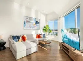 Ocean's Edge 2BR Penthouse - Infinite Blue Views