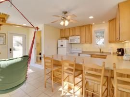 Rooftop Chesapeake Bay Views! Waterfront Retreat, hotel 