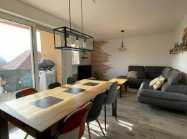 Bright duplex- terrace-Brison-Saint-Innocent, hotel a Brison-Saint-Innocent