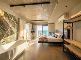Del Mar Court: Marsalforn şehrinde bir otel