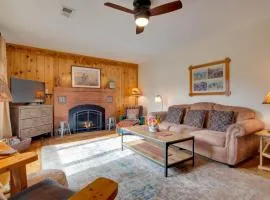 Charming Estes Park Cabin w/ 2 Private Patios!