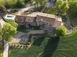 Can Blanc, hotel a Montagut