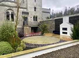 Bastian Gate Gosford Castle