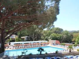 3 Bedroom Mobile Home Sleeps 6 - Pools - Garden