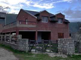 Hospedaje El Bati โรงแรมในเอลโมญาร์