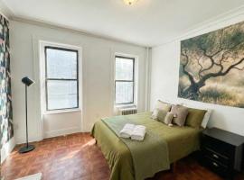 Upper West Side Apartment 10 minutes walk From Central Park, hotel en Nueva York