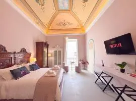 Don Nicola & Donna Antonietta - Elegant Central Apartments