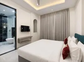 Aceotel Select Virat, Dewas Naka