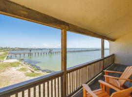 Bay Breeze Bungalow, bungalow kohteessa Rockport