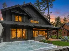 Soak Sizzle Unwind 5BR HotTub GameRm BBQ