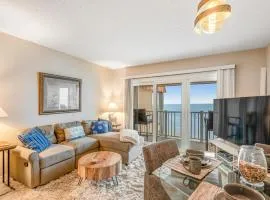 Oceanfront condo with ocean-view balcony - beach access, pool & fast WiFi