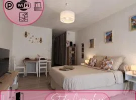 studio Nimes capouchiné parking et balcon proche centre