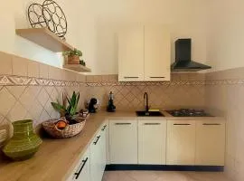 RESIDENZA AURORA - bright spacious House with Garden & outdoor Patio - Ardea - Tor San Lorenzo