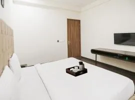 Super Townhouse The AMV Hotel