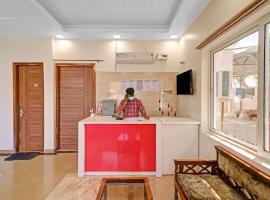 Hotel O Safari Inn, hotel v destinaci Hāpur