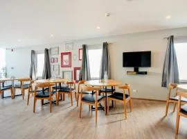 Hotel O Crowninn