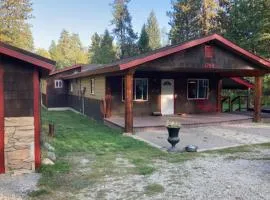 Home w/ Hot Tub, 3 Mi to Lake & Ponderosa Park