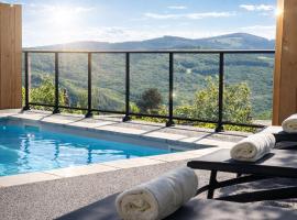 Logis Hôtel-Restaurant Au Vieux Morvan, au cœur de la Bourgogne, Piscine & Spa, Hôtel Climatisé, hôtel à Château-Chinon