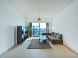 Modern 1BR in Gate Towers, Near Reem Mall & Galleria
