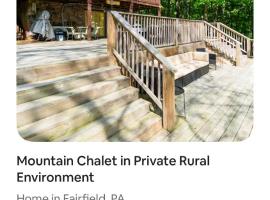 Mountain Chalet, hotel i Fairfield