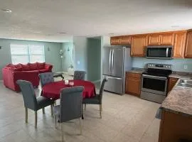 Modern Farmhouse Quiet & Spacious