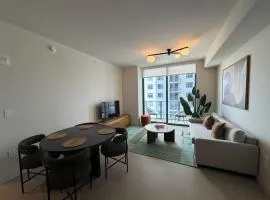 Downtown Condo Near Attractions with Pool and Gym