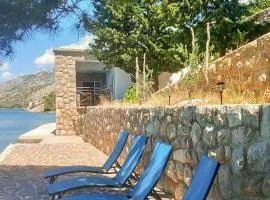 3 Bedroom Stunning Home In Karlobag