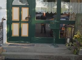 Landhaus Fohlenhof, hotel di Mehrstetten