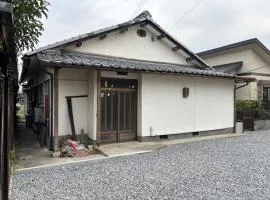 ゲストハウス結