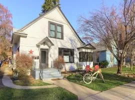 Cozy North End Farmhouse Easy walk to Downtown