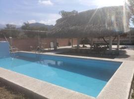 Casa Nativa, hotel din Monteón