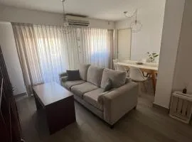 Depto 2 amb con balcon, muy buena ubicacion