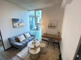 Cómodo y elegante apartamento en fabuloso condo!