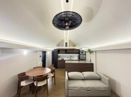 Elev Ph - Staycation Penthouse, hotel i San Nicolas