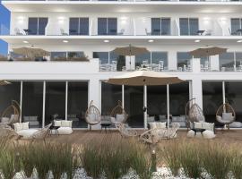 Paradise Resort Evia, a member of Radisson Individuals, отель в Эретрии