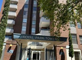 Royal Tower - A Luxury and Convenient, hotel a Melbourne
