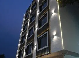 Hotel Meera Palace