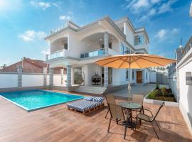 Bahari Beach Front Villa, hotel a Mdudu Mkubwa