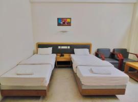 Iris Boutique Hotel, ξενοδοχείο σε Jaigaon