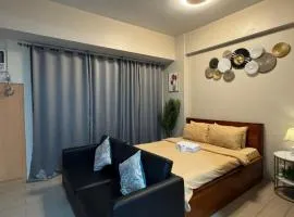 81 Newport Boulevard Condominium across International Airport Terminal 3 C1-4C