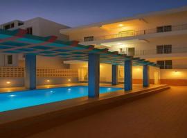 Hotel Royal Villa Resort ( A unit of Bluewhale innovation): Mandarmani şehrinde bir otel