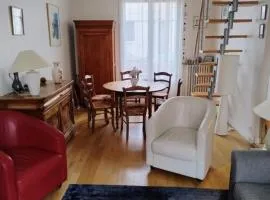 Bright 100 m2 villa with garden