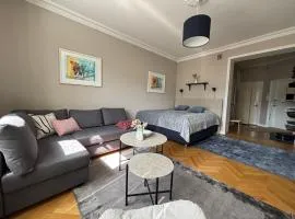 Cozy 1-bedroom apartment that sleeps 4 people