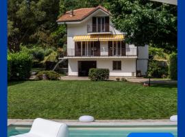 Villa La Pianazza - un OASI nel verde con piscina a pochi minuti da Sestri Levante, hotel di Bracco