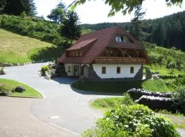 Ferienwohnungen Holzbildhauer